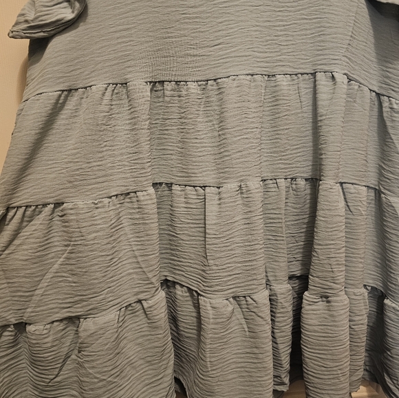 EUC Zenana Ruffled Top - L - Picture 4 of 6